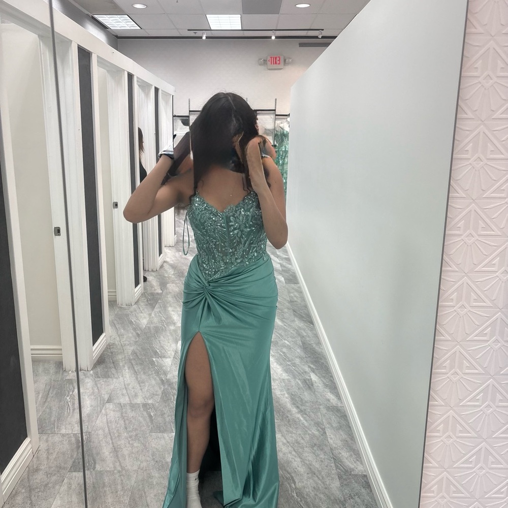 Elegant Teal Evening Gown